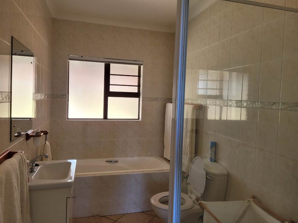 3 Bed House in Winterstrand photo number 15