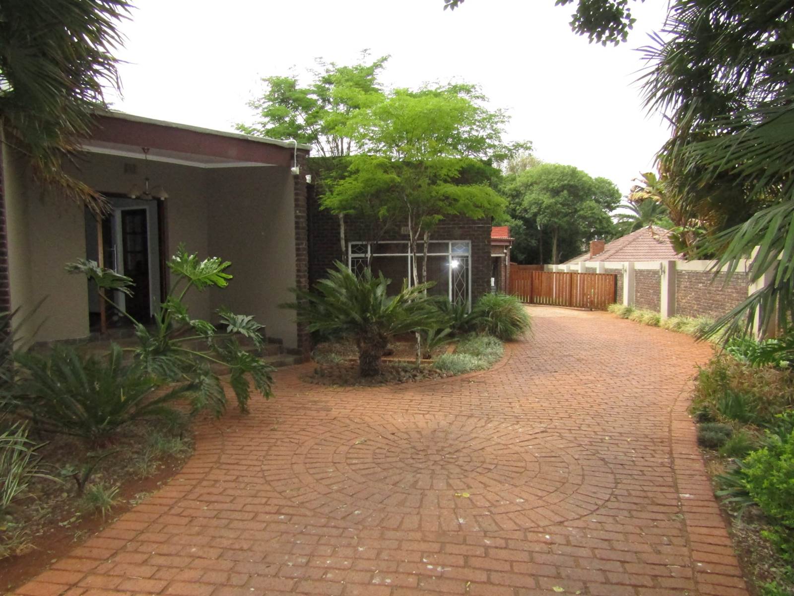 4 Bed House in Boksburg West photo number 1
