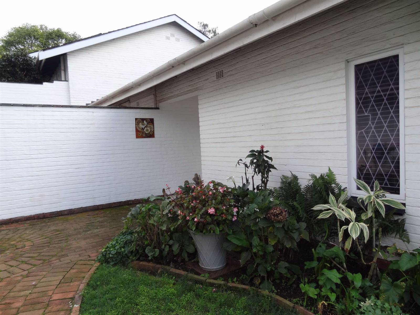3 Bed Townhouse in Kloof photo number 16