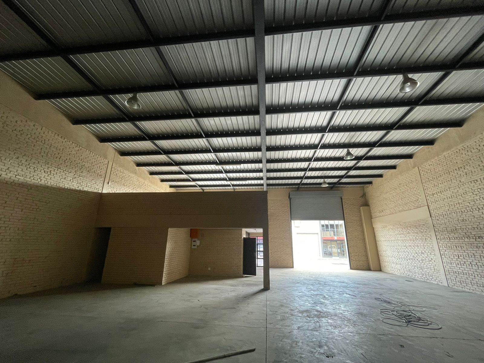 396  m² Industrial space in Pomona photo number 9