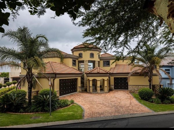 4 Bedroom House 4 Bedroom House