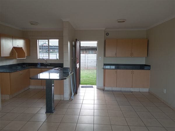 3 Bedroom Townhouse 3 Bedroom Townhouse