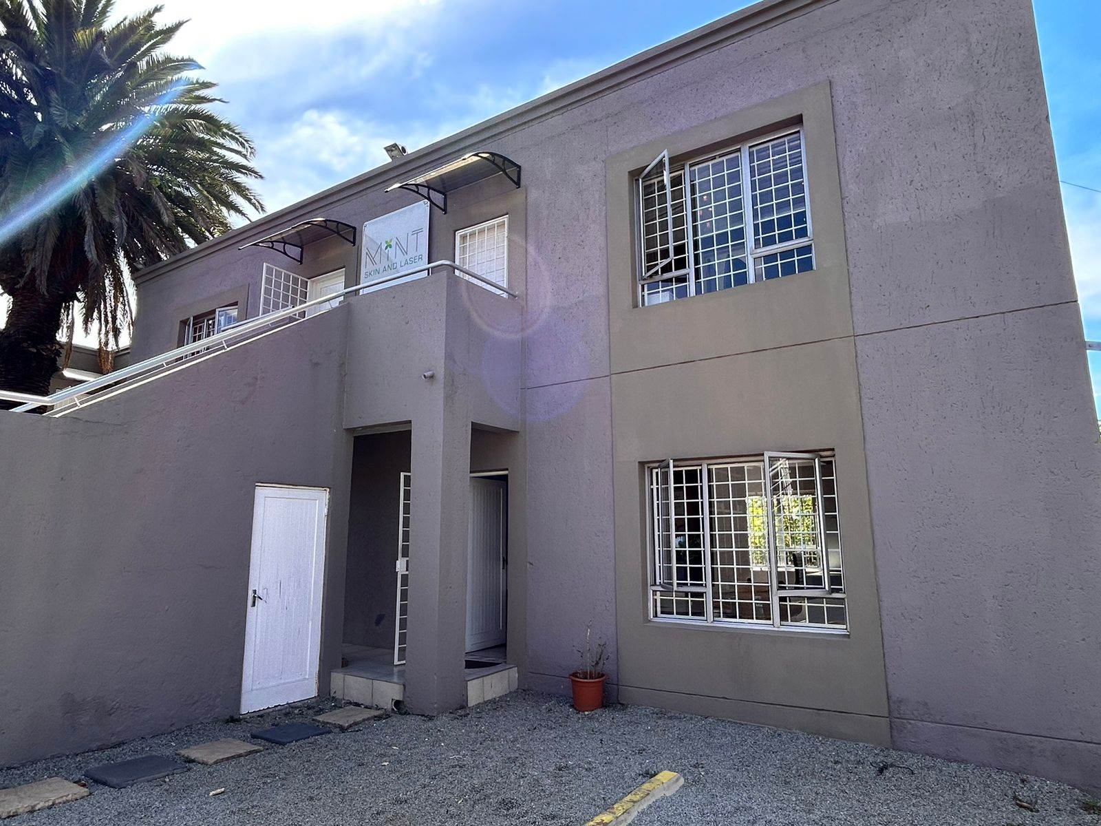 35  m² Commercial space in Northcliff photo number 1