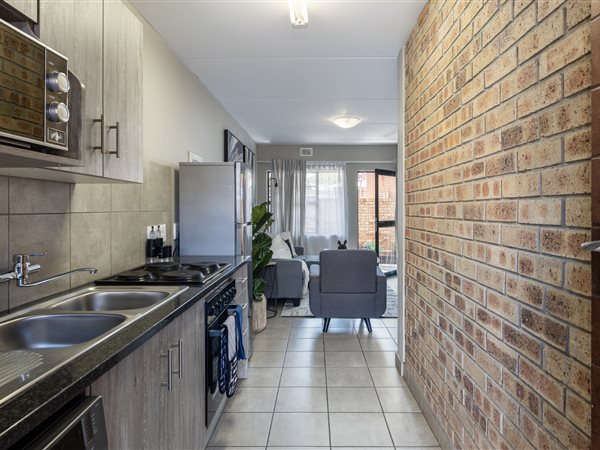 2 Bedroom House 2 Bedroom House