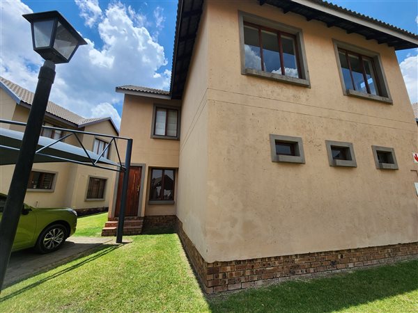 2 Bedroom Townhouse 2 Bedroom Townhouse