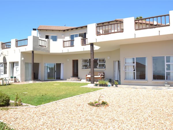 5 Bed House in Santareme