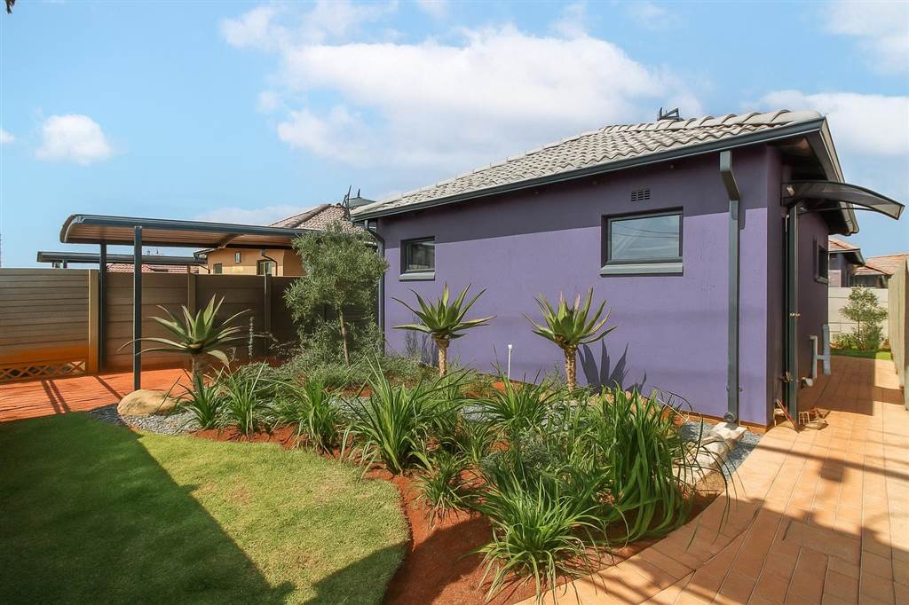2 Bedroom House 2 Bedroom House