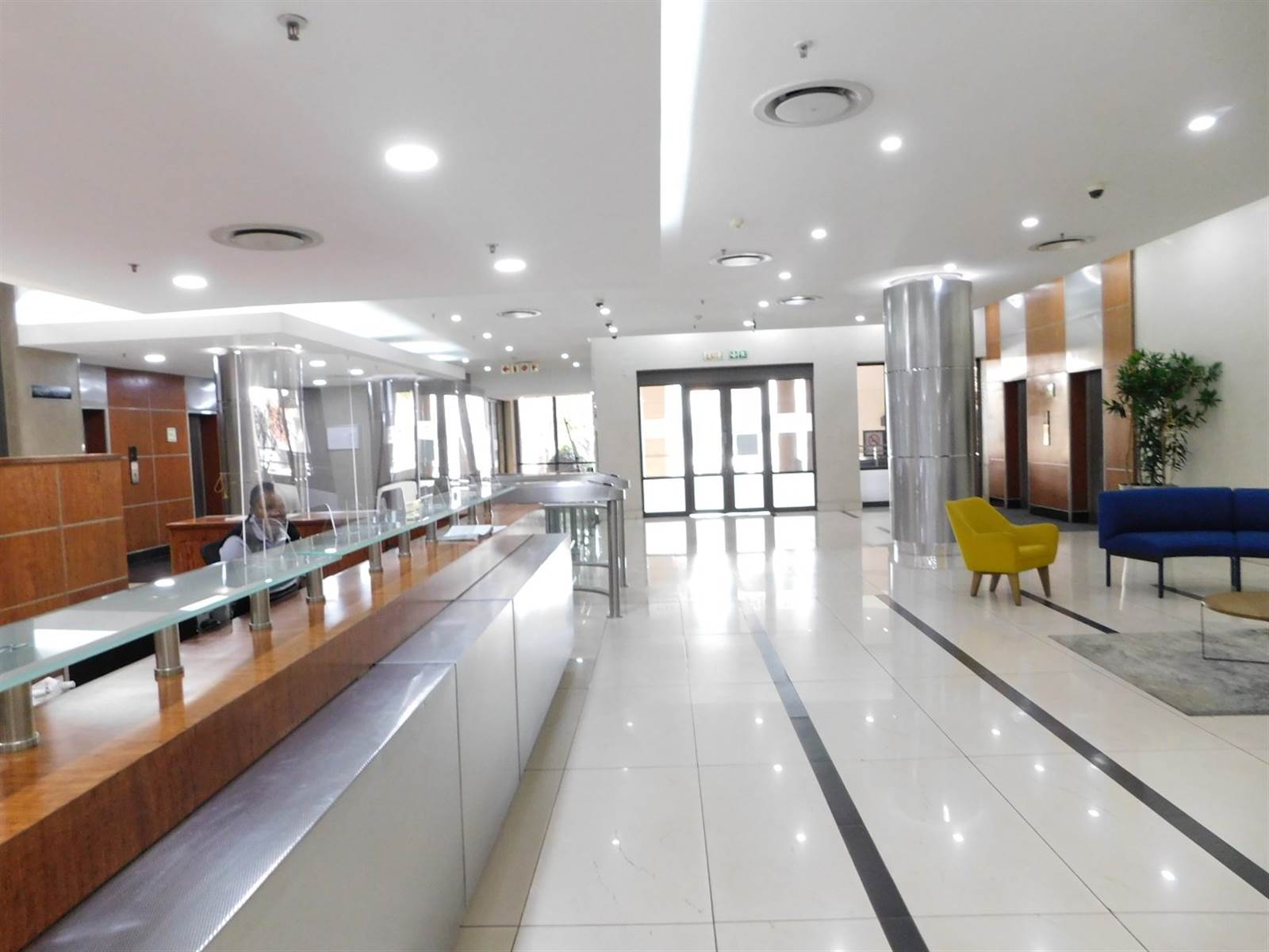 1356  m² Commercial space in Rosebank photo number 3