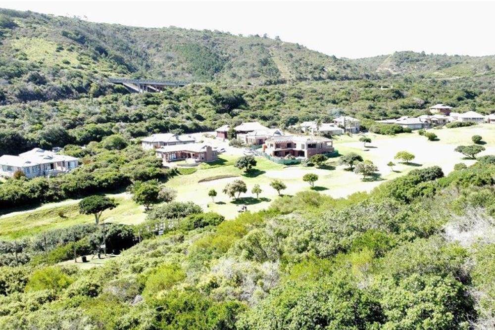705 m² Land available in Dolphin Creek Golf Estate photo number 15
