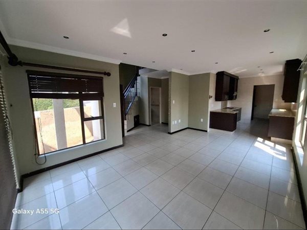 3 Bedroom Townhouse 3 Bedroom Townhouse