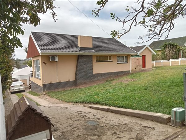 3 Bedroom House 3 Bedroom House