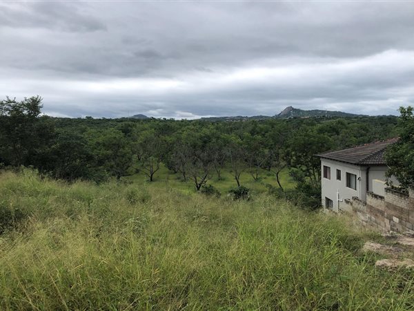 700 m² Land
