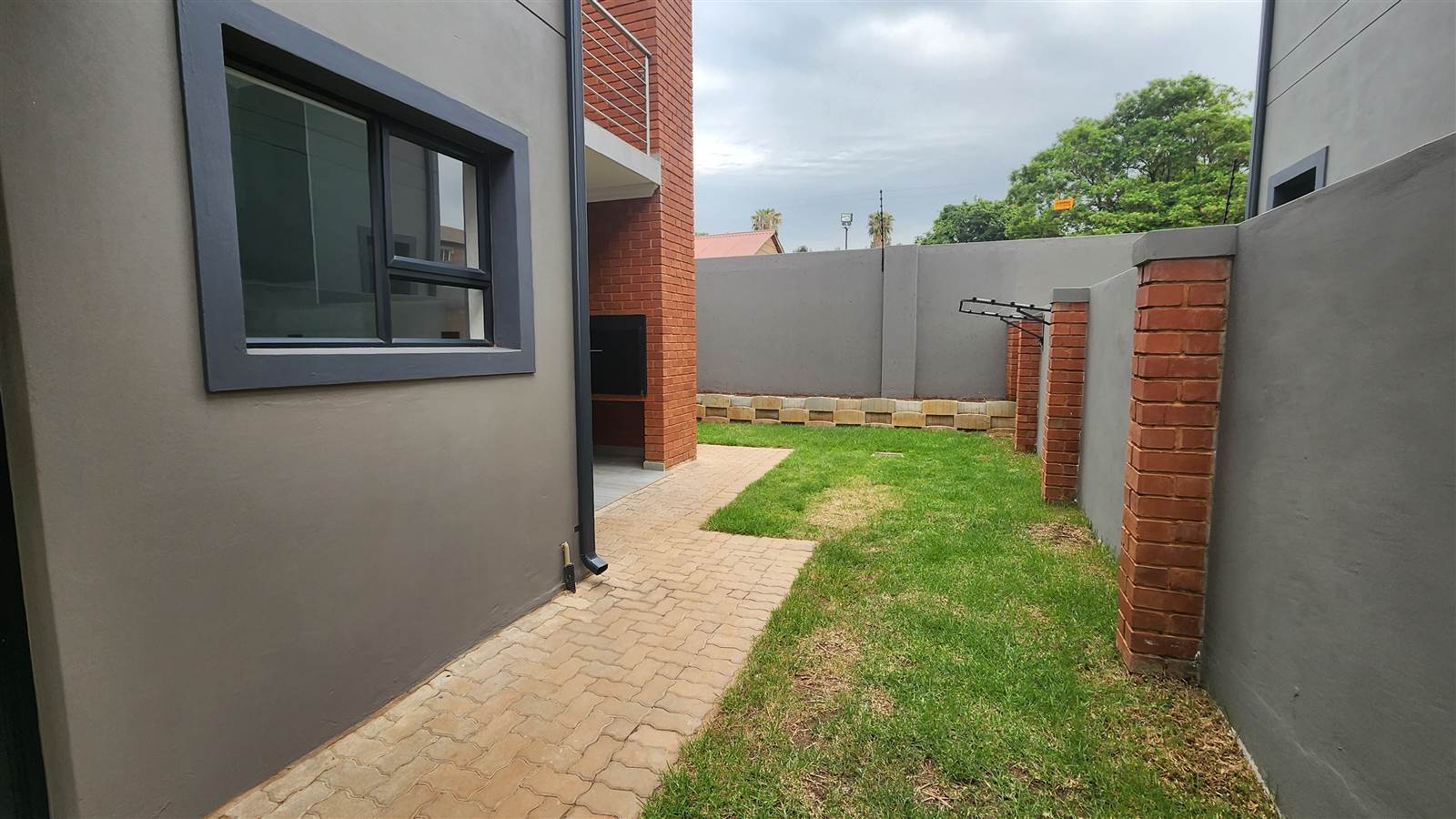 3 Bed Townhouse in Raslouw photo number 24