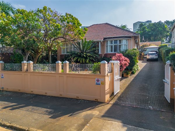 3 Bedroom House 3 Bedroom House