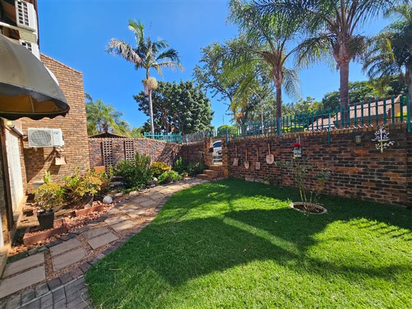 4 Bedroom Townhouse 4 Bedroom Townhouse