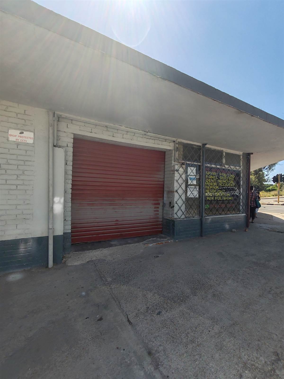 140  m² Commercial space in Uitenhage Central photo number 3