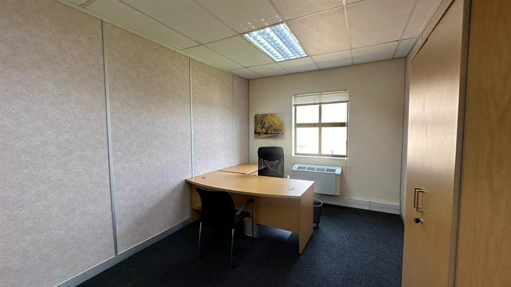 40  m² Commercial space in Highveld photo number 9