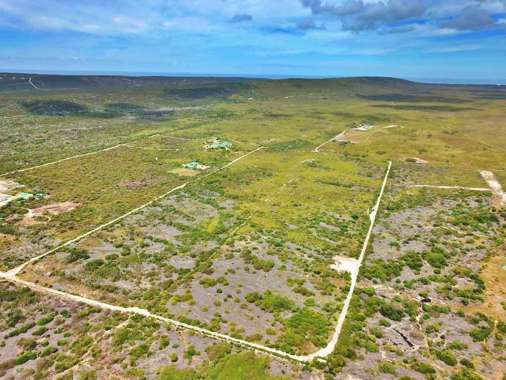 1.1 ha Land available in Struisbaai photo number 20