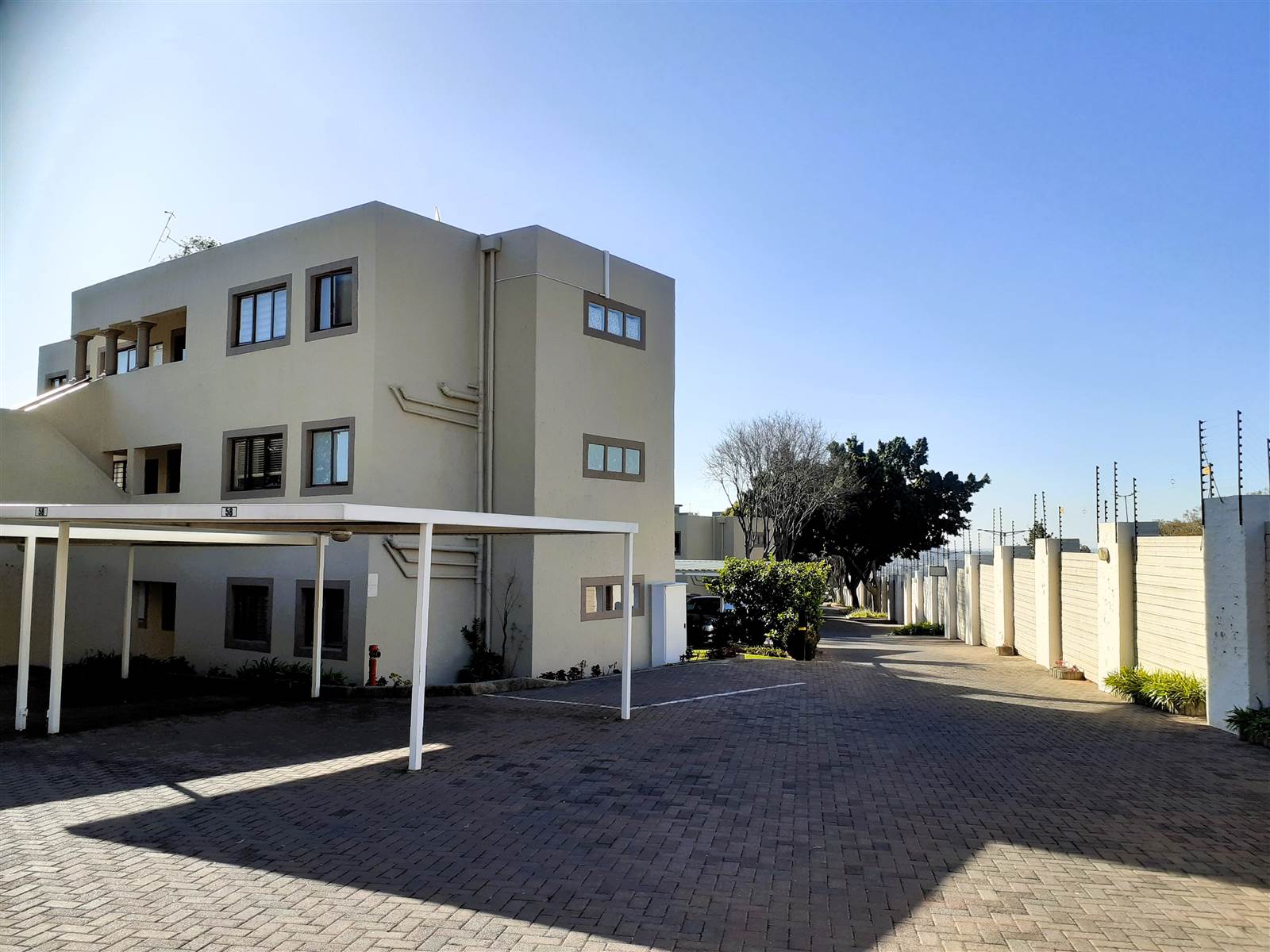 2 Bed Apartment in Craighall photo number 25