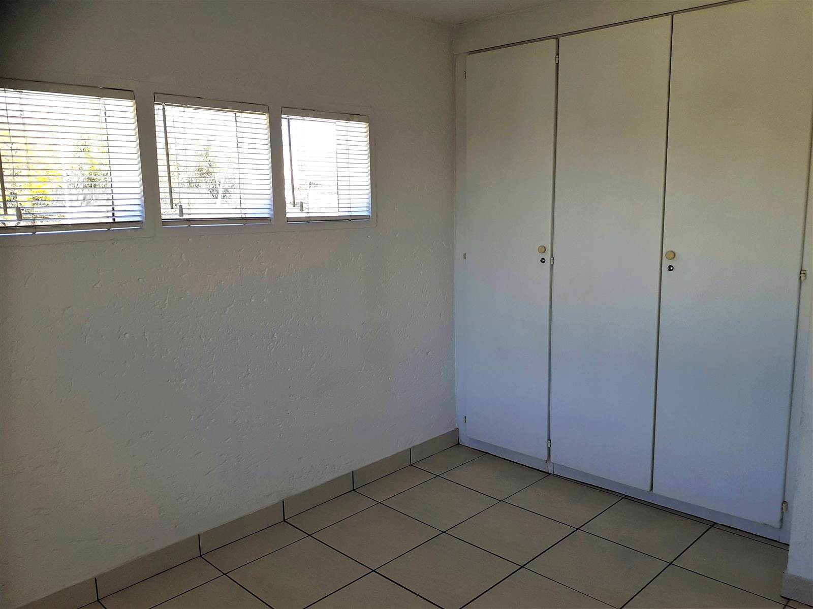 2 Bed Apartment in Craighall photo number 12