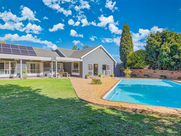 5 Bedroom House
