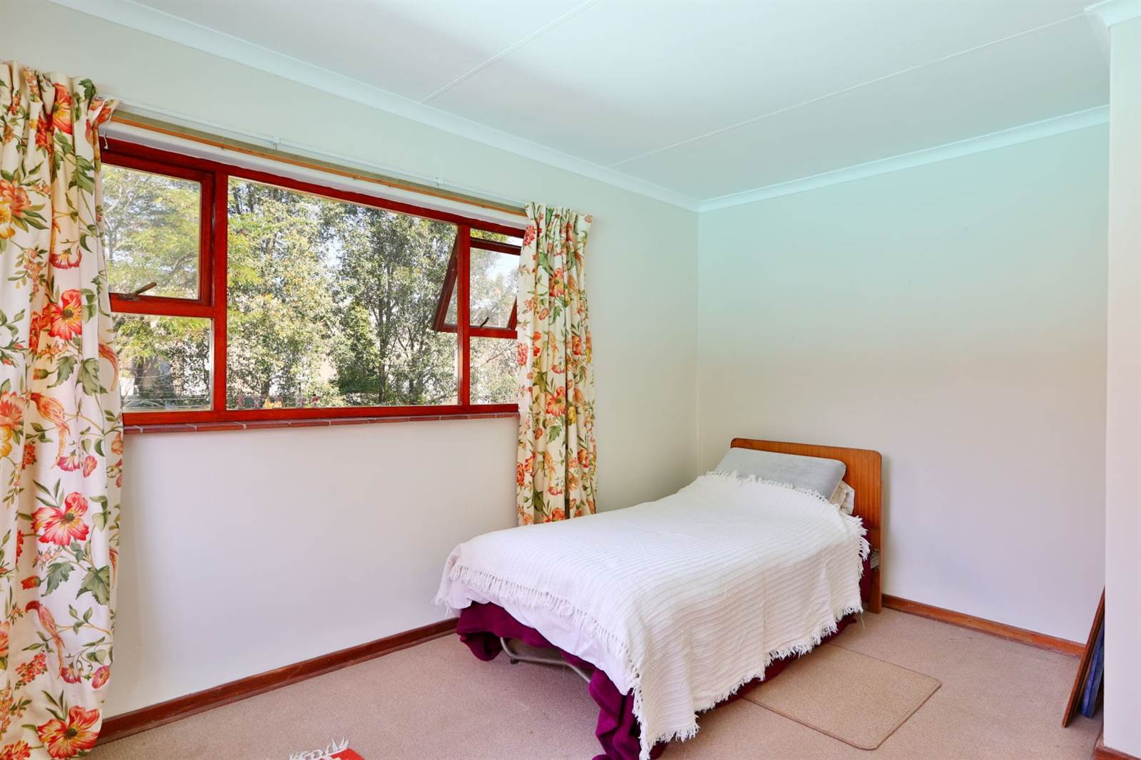 6 Bed House in Craighall Park photo number 19