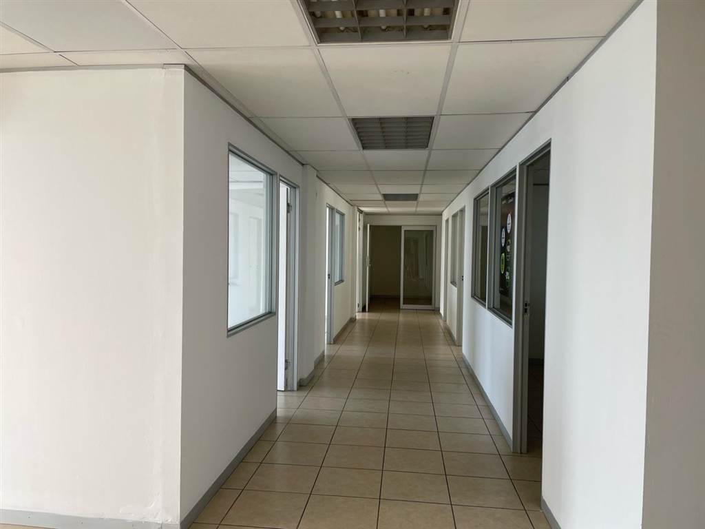247  m² Commercial space in Kyalami photo number 10
