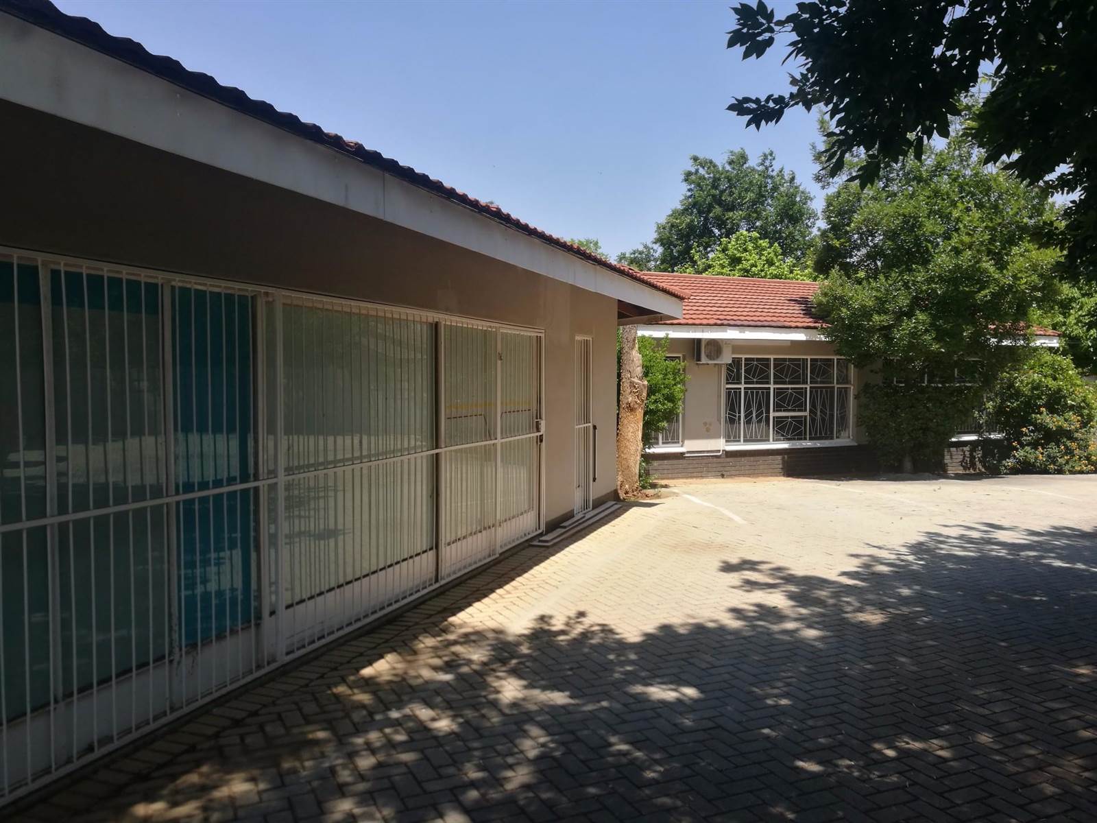 291  m² Commercial space in Wilkoppies photo number 1