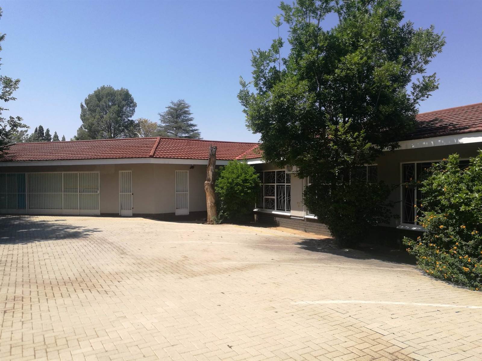 291  m² Commercial space in Wilkoppies photo number 3