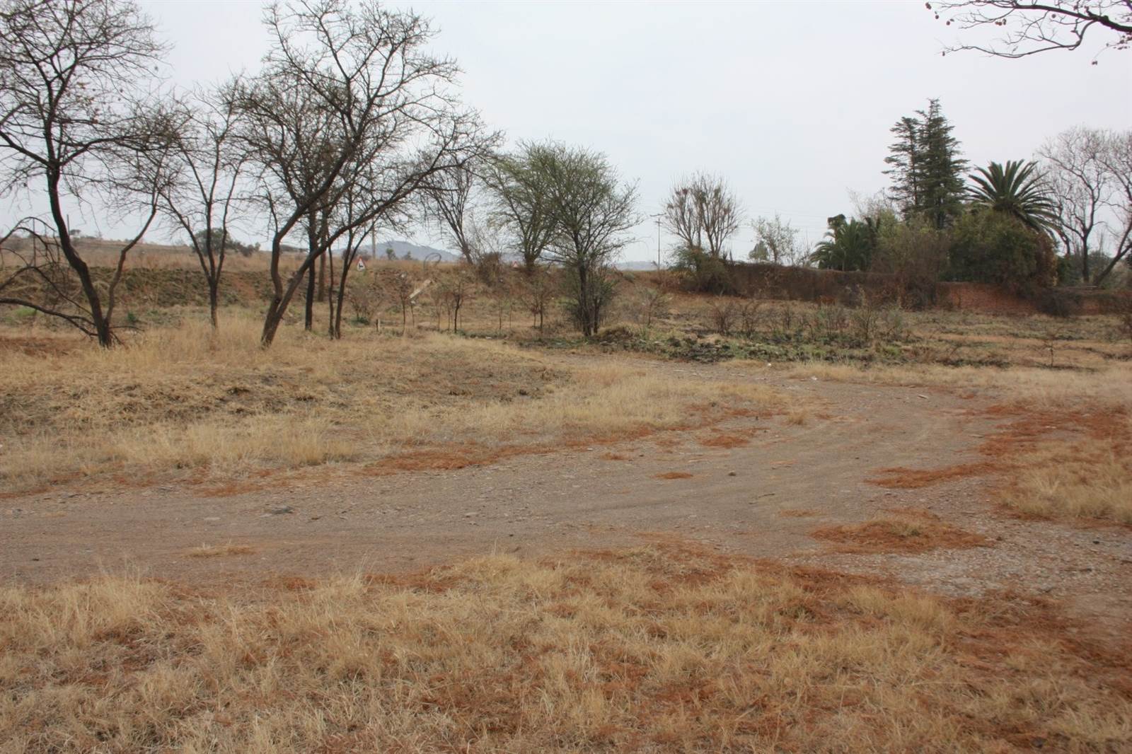 65 ha Land available in Hartbeespoort Dam photo number 5