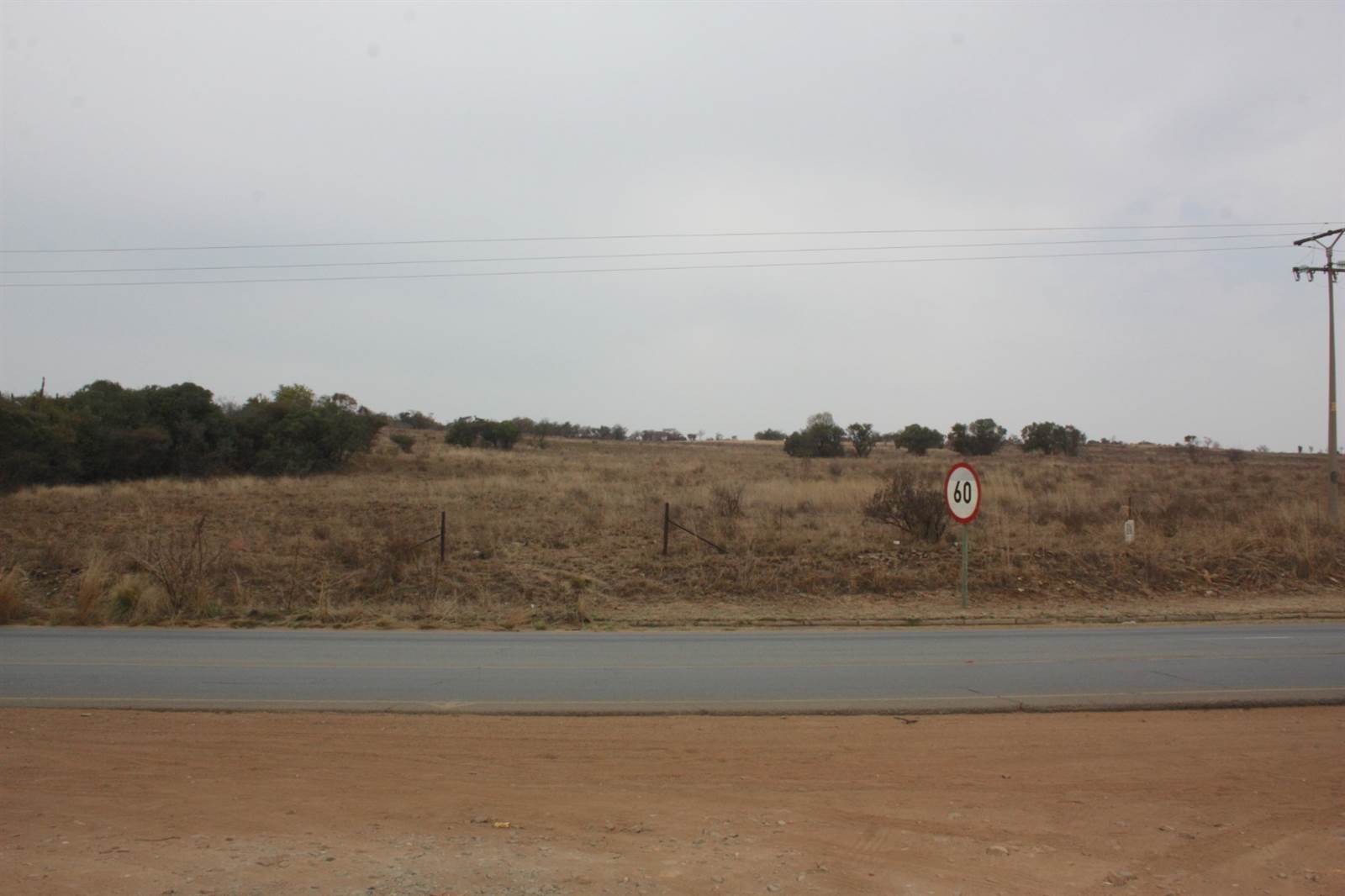 65 ha Land available in Hartbeespoort Dam photo number 1