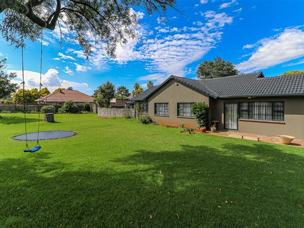 3 Bedroom House 3 Bedroom House