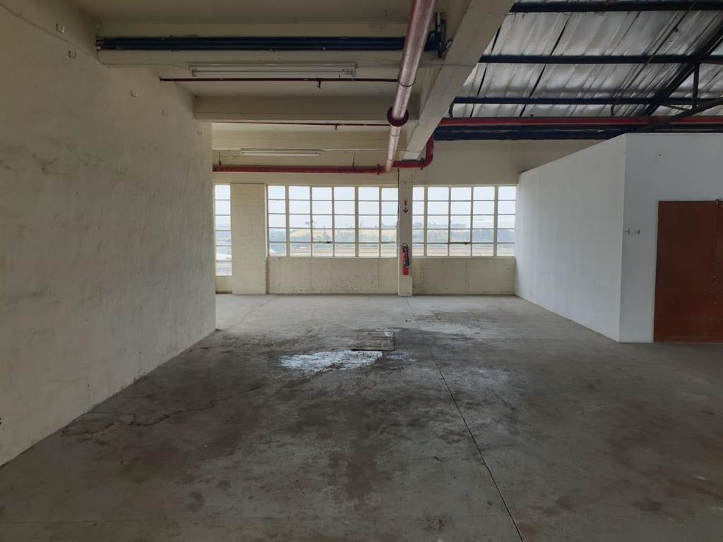 1075  m² Industrial space in Ophirton photo number 5