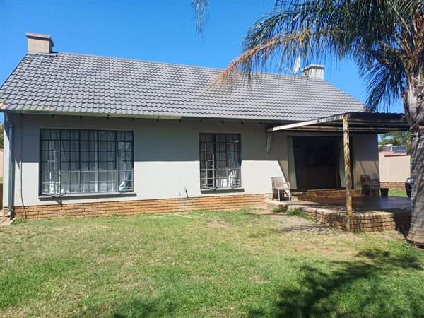 3 Bedroom House 3 Bedroom House