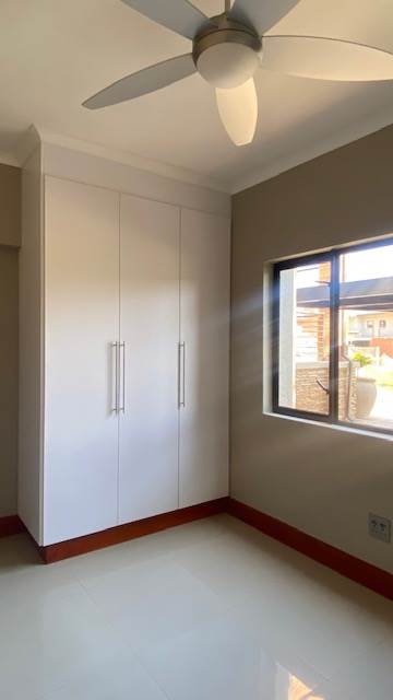 2 Bed Apartment in Tzaneen photo number 9