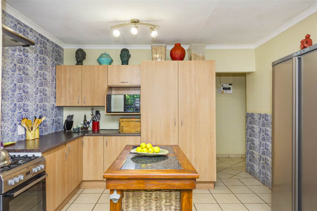 5 Bed House in Edenvale photo number 16