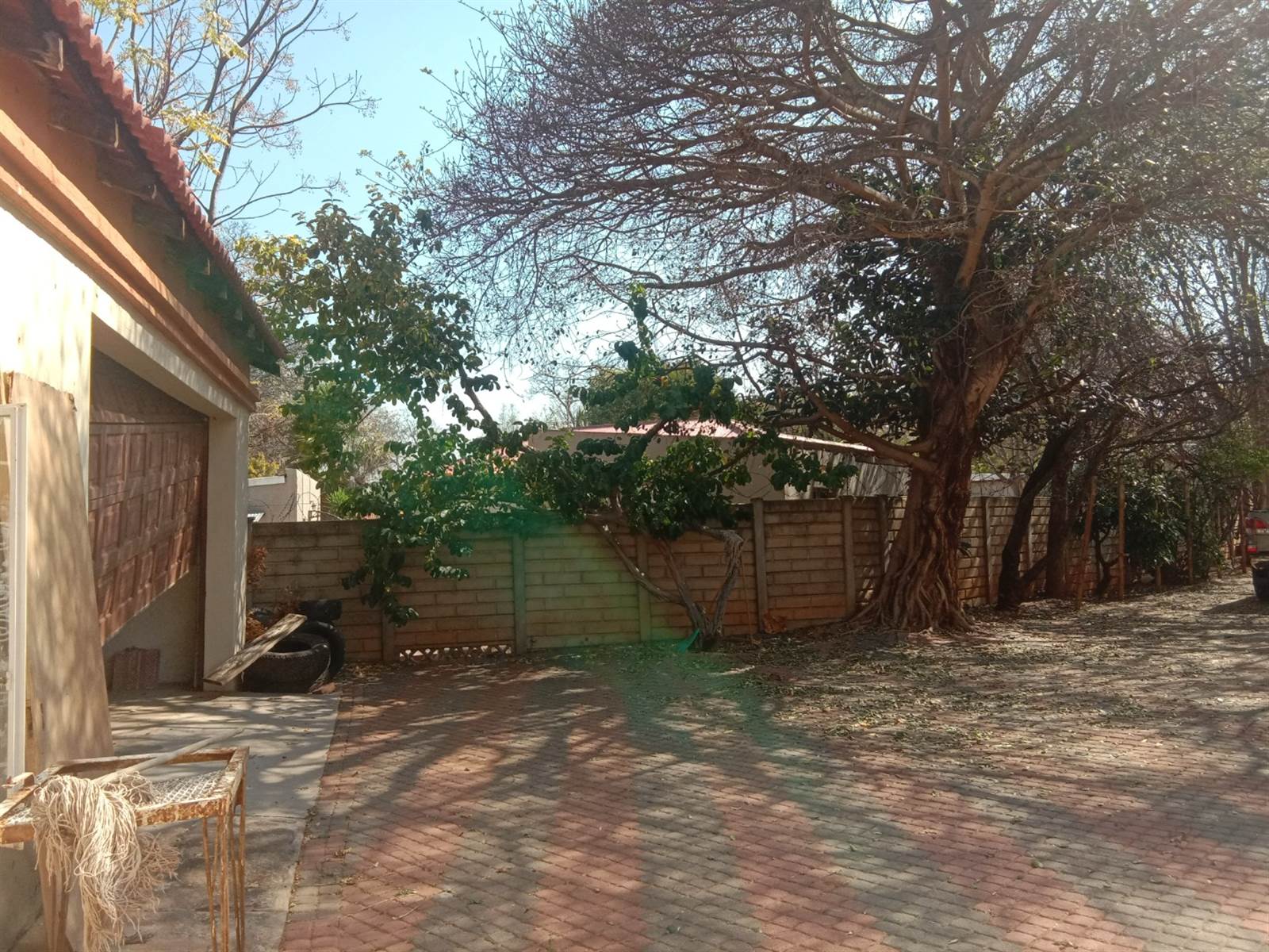 7 Bed House in Polokwane Central photo number 3