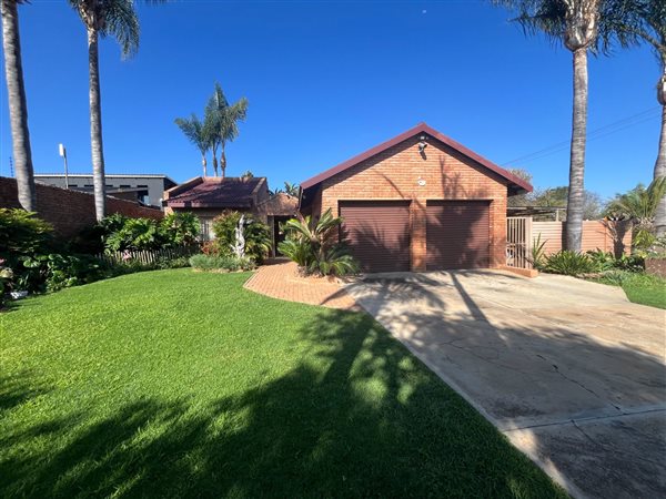 3 Bedroom House 3 Bedroom House