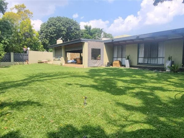 5 Bedroom House 5 Bedroom House