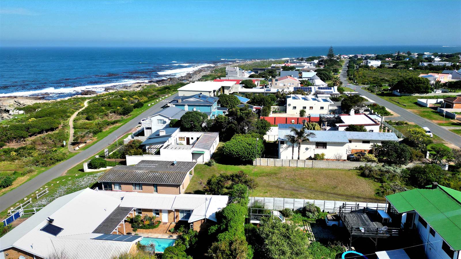 714 m² Land available in Sandbaai photo number 4