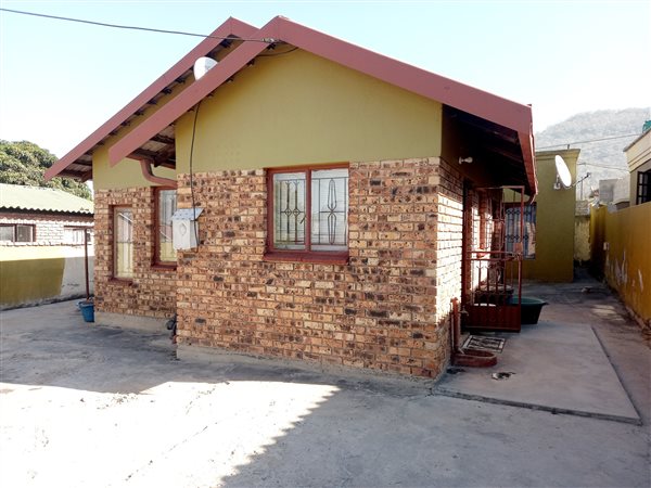 2 Bedroom House