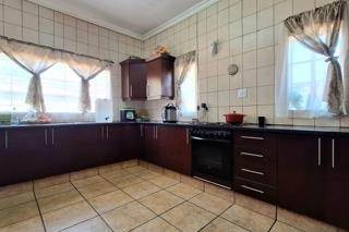 4 Bed House in Middelburg Central photo number 4