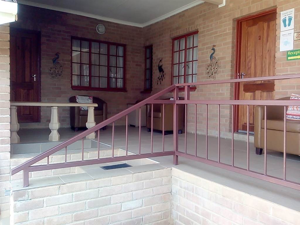 17 Bed House in Ulundi photo number 6