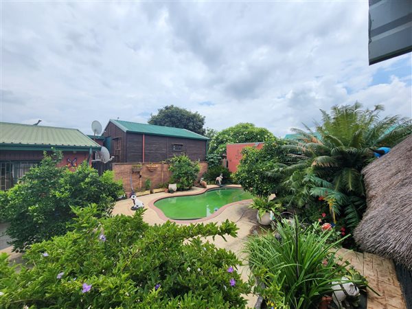 8 Bed House in Booysens