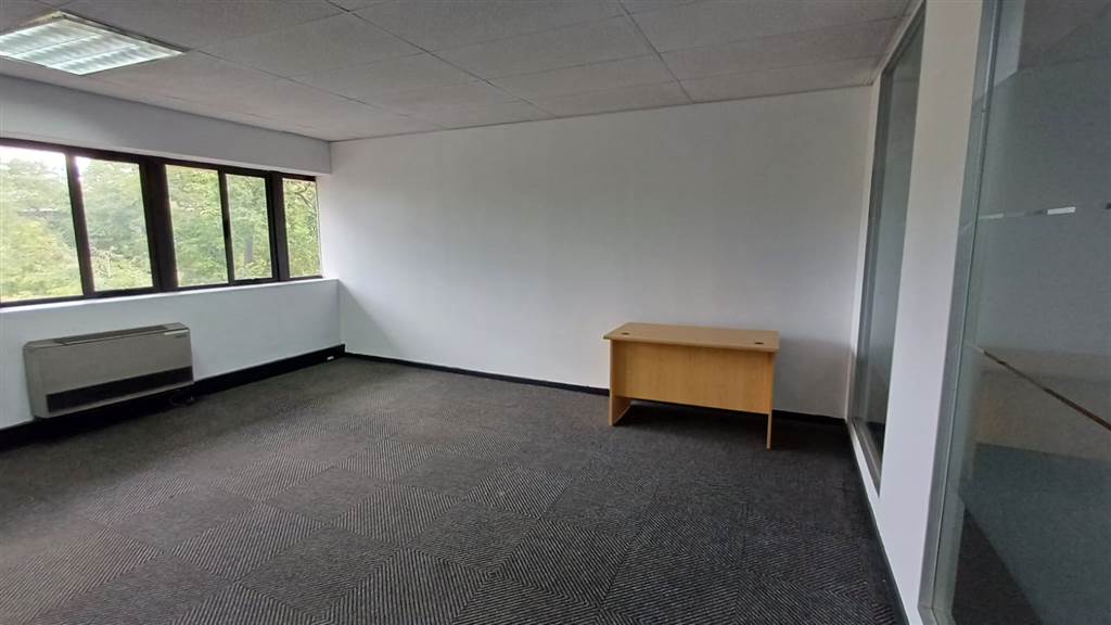 30  m² Commercial space in Woodmead photo number 10