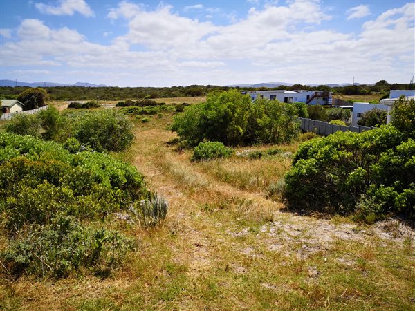 1175 m² Land available in Pearly Beach
