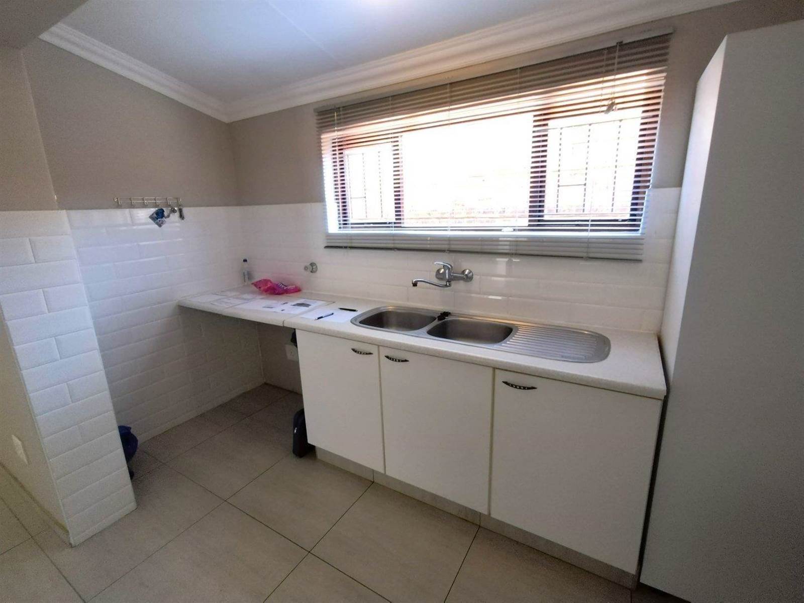 2 Bed Townhouse in Jeffreys Bay photo number 13