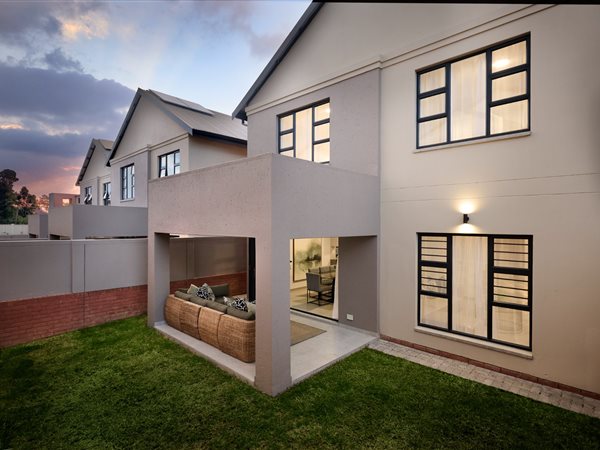 4 Bedroom House 4 Bedroom House