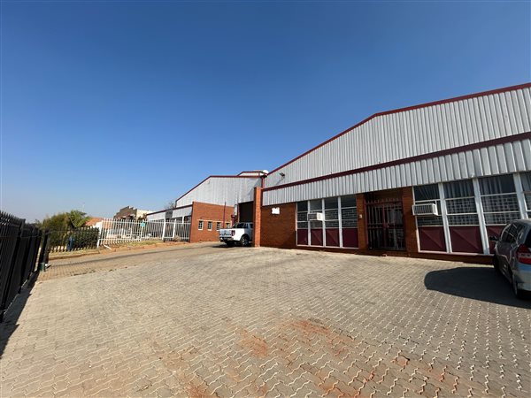 3 846  m² Industrial space