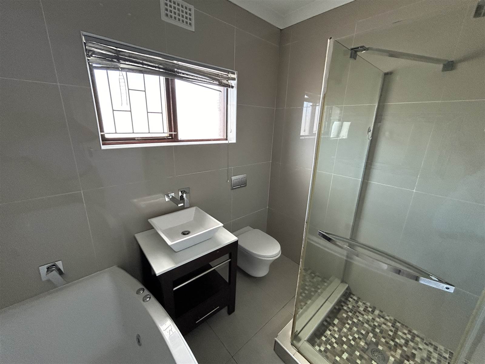 3 Bed House in Edgemead photo number 23